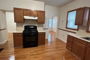 125 Spring St, Medford, MA 02155 - Photo 3