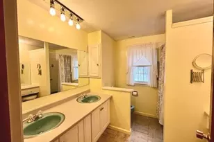 83 Old Farm Rd, Chicopee, MA 01020 - Photo 25