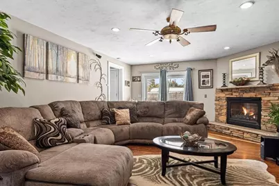 67 Jeannine, Bellingham, MA 02019 - Photo 3