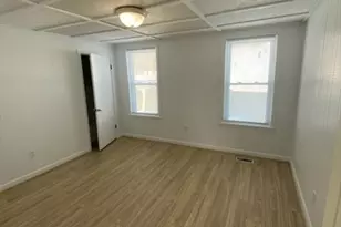 41 Howe Ave, Millbury, MA 01527 - Photo 5