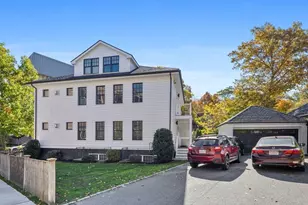 140 Sumner Rd, Brookline, MA 02445 - Photo 27