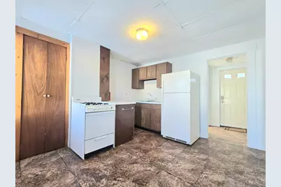 210 Whittenton St #3, Taunton, MA 02780 - Photo 3