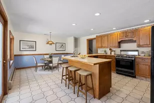 6 Patricia Cir, Wilmington, MA 01887 - Photo 3