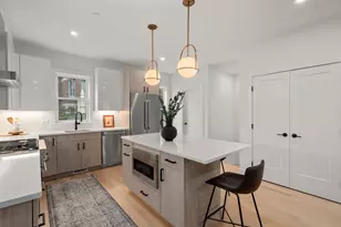 176 School St, Boston, MA 02130 - Photo 9