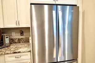 38 Village Rd, Middleton, MA 01949 - Photo 5