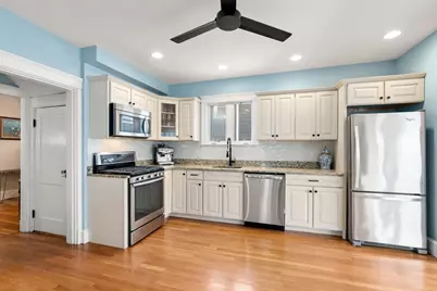 10 Grayson St, Boston, MA 02124 - Photo 3