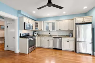 10 Grayson St, Boston, MA 02124 - Photo 3