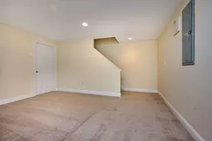 8 Hockanum Rd, Northampton, MA 01060 - Photo 17