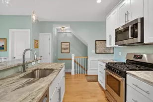 100 Baldwin St, Boston, MA 02129 - Photo 13