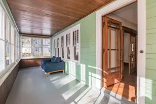 2 Oak St, Easthampton, MA 01027 - Photo 3