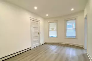 18 Howard, Waltham, MA 02030 - Photo 3