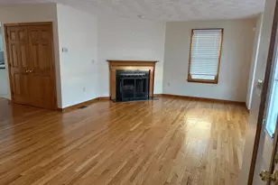 102 Jarvis Cir, Needham, MA 02492 - Photo 3
