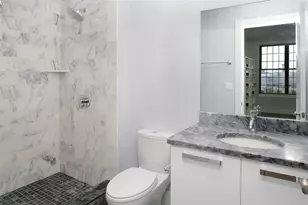 154 W 2nd St, Boston, MA 02127 - Photo 5