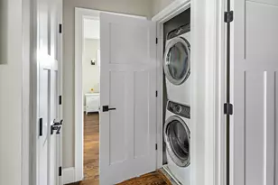 57 Fairmount St, Boston, MA 02124 - Photo 21