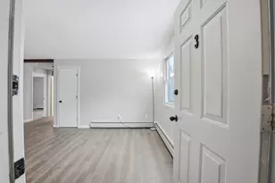 71 Mystic St, Fall River, MA 02724 - Photo 3
