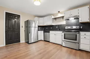 71 Mystic St, Fall River, MA 02724 - Photo 5
