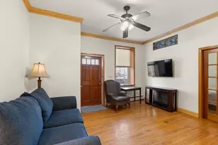 26 Summer St, Marblehead, MA 01945 - Photo 7