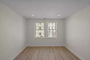 25 Lebanon St, Fall River, MA 02723 - Photo 15