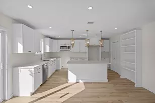 25 Lebanon St, Fall River, MA 02723 - Photo 7