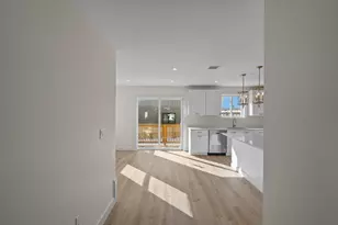 25 Lebanon St, Fall River, MA 02723 - Photo 11