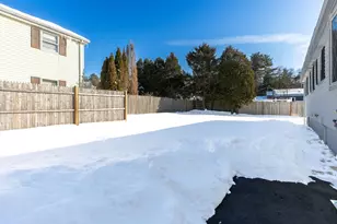 8 Dianthus Rd, Holbrook, MA 02343 - Photo 7