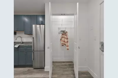 585 Essex St #327, Lynn, MA 01901 - Photo 5