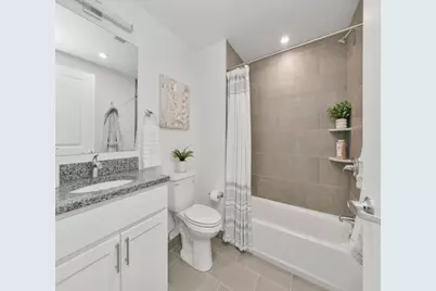 585 Essex St #327, Lynn, MA 01901 - Photo 7