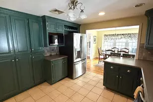 71 Charles St, Weymouth, MA 02189 - Photo 11