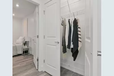 585 Essex St #709, Lynn, MA 01901 - Photo 5