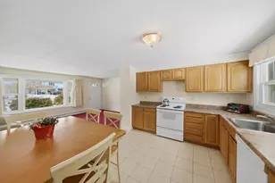 55 Burley St, Danvers, MA 01923 - Photo 7