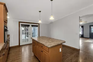 18 Noble St, Westfield, MA 01085 - Photo 7