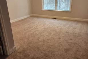 32 Four Seasons Dr, Hampstead, NH 03841 - Photo 11