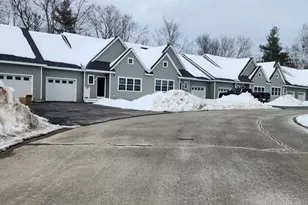 32 Four Seasons Dr, Hampstead, NH 03841 - Photo 1