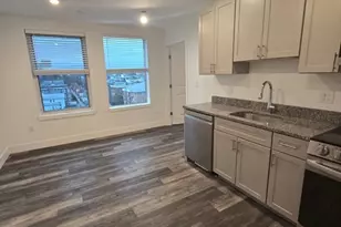 585 Essex St, Lynn, MA 01901 - Photo 3