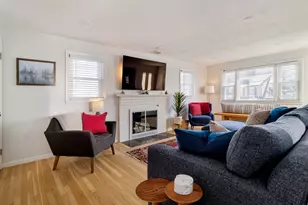 15 Vogel St, Boston, MA 02132 - Photo 9