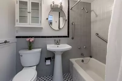 145 Pinckney St #404, Boston, MA 02114 - Photo 5