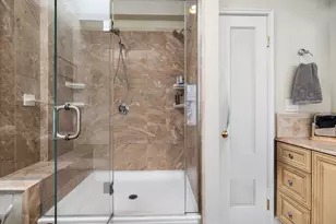 84 G St, Boston, MA 02127 - Photo 15