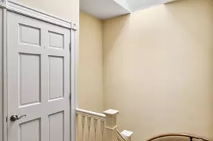 84 G St, Boston, MA 02127 - Photo 31