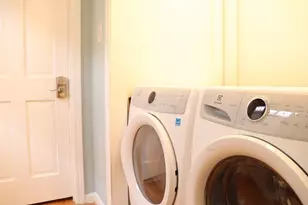 12 Regent St, Cambridge, MA 02140 - Photo 7