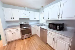 12 Regent St, Cambridge, MA 02140 - Photo 5