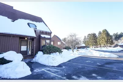 40 Spring Cove Rd #40, Nashua, NH 03062 - Photo 3