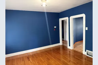 15 Acorn St #1, Malden, MA 02148 - Photo 5