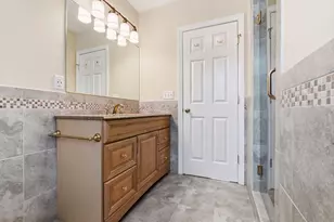 40 Glen Dr, Peabody, MA 01960 - Photo 23