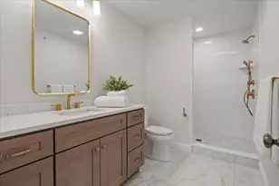 64 Uncas Ave, Franklin, MA 02038 - Photo 9