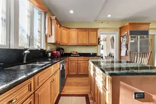 36 Independence Ave, Quincy, MA 02169 - Photo 5