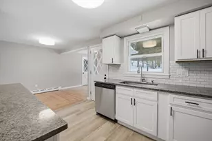 69 E Palmer Park Dr, Palmer, MA 01069 - Photo 3