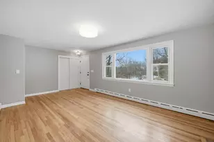 69 E Palmer Park Dr, Palmer, MA 01069 - Photo 13