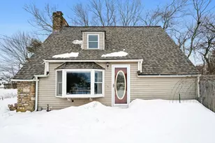 13 Harwood St, Oxford, MA 01540 - Photo 3