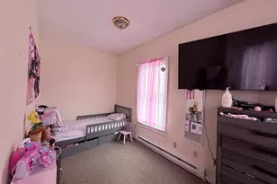 7 Cottage St, Worcester, MA 01609 - Photo 5