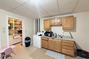 7 Cottage St, Worcester, MA 01609 - Photo 7